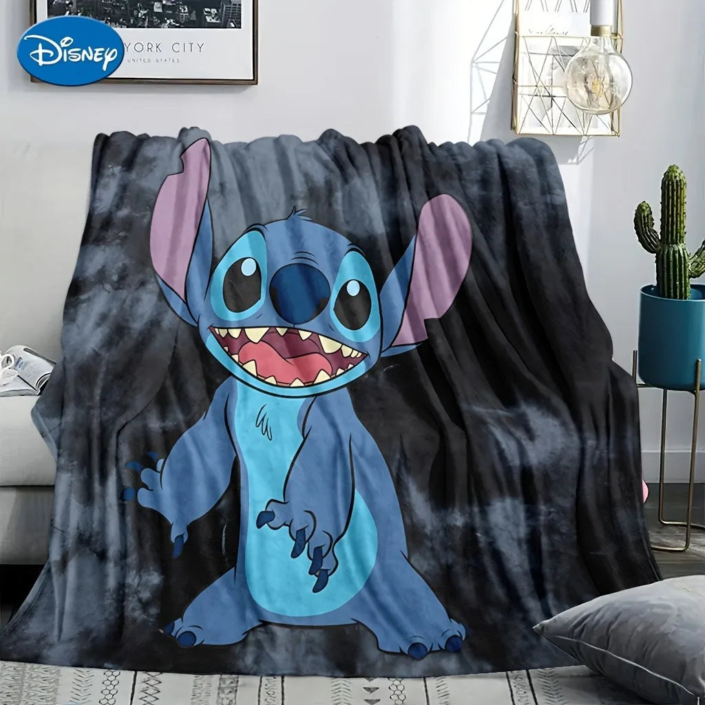 1PC Disney Stitch Decke für Cozy Time, multifunktionale Decke, geeignet für Zuhause, Outdoor, Reisen, Camping, Nickerchenbezugdecke.