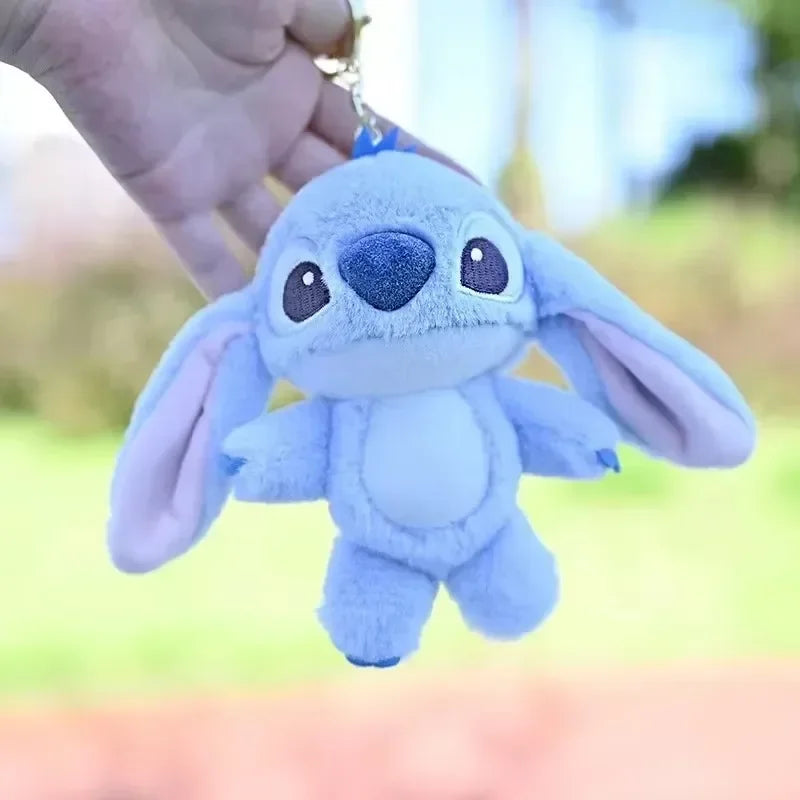 Cartoon Stitch Plüsch-Schlüsselanhänger, weiches Spielzeug, niedlicher Stofftier-Anhänger, Geschenk für Mädchen, Engel, Puppe, Taschenanhänger, Kindergeburtstagsgeschenk